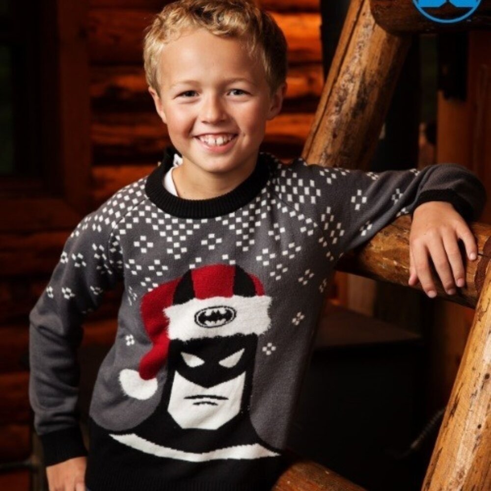 HOST PICK!  Batman Christmas Sweater Boys 5/6 NWT